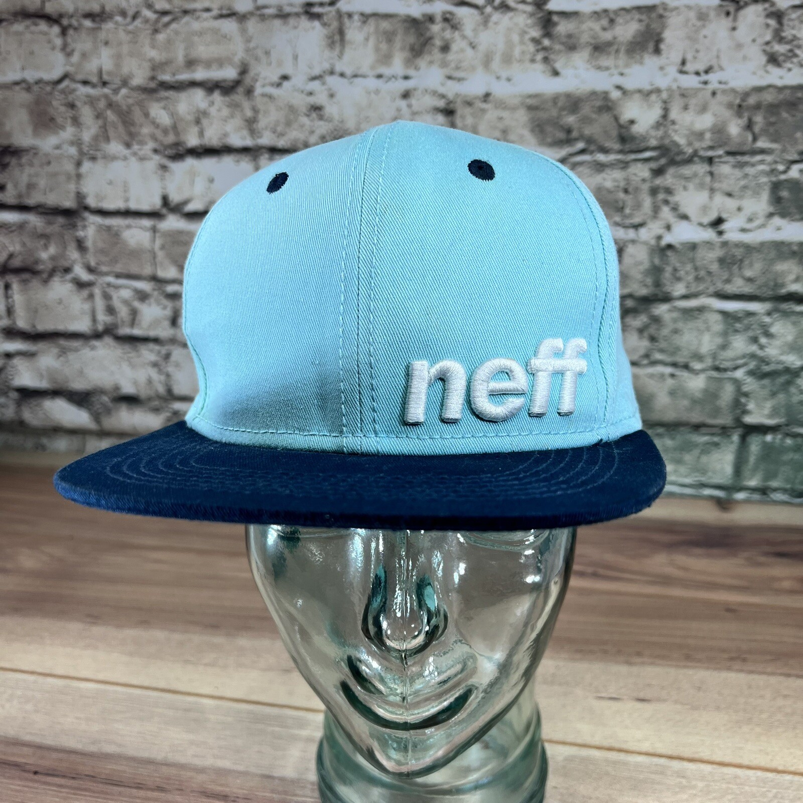 NEFF Snapback Hat / Excellent Condition - image 1