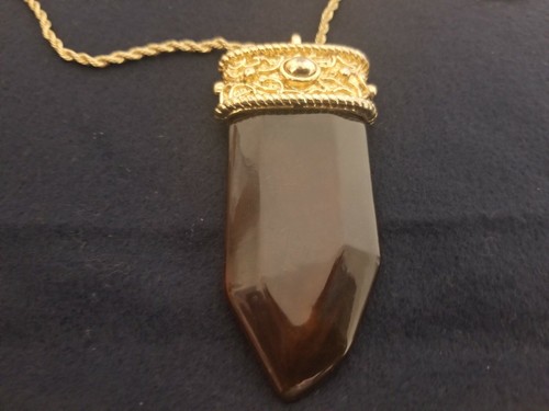 Vintage Kenneth Lane Gold Tone Necklace With Amber Resin Pendant - Picture 3 of 4