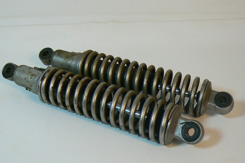 Suzuki GSX 400 L (GSX40X) Federbein hinten Satz Stoßdämpfer,