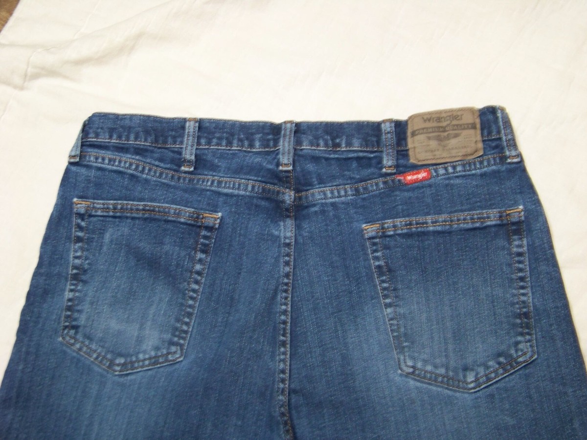 Men's Wrangler Jeans - 97FXWXD - Size 36 x 30 - Relaxed Fit | eBay