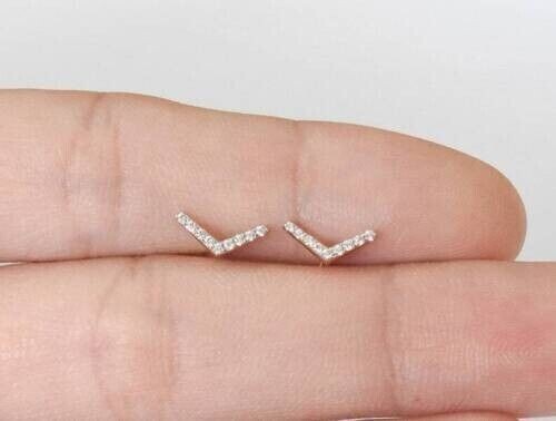 14k Yellow Gold 0.15Ct Round Natural Diamond Stud Women's Earrings "V" Shape - Picture 5 of 12