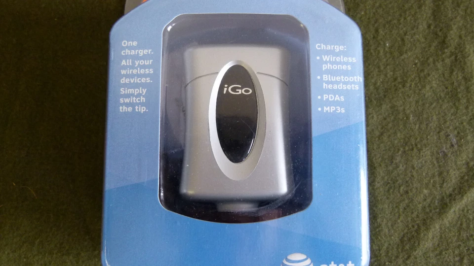iGo Universal Wall Power Charger Wireless Phones, Bluetooth Headsets, PDAs, MP3s - Image 4 of 4
