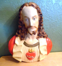 VINTAGE 1950'S PLASTER HAND PAINTED SACRED HEART OF JESUS WALL PLAQUE