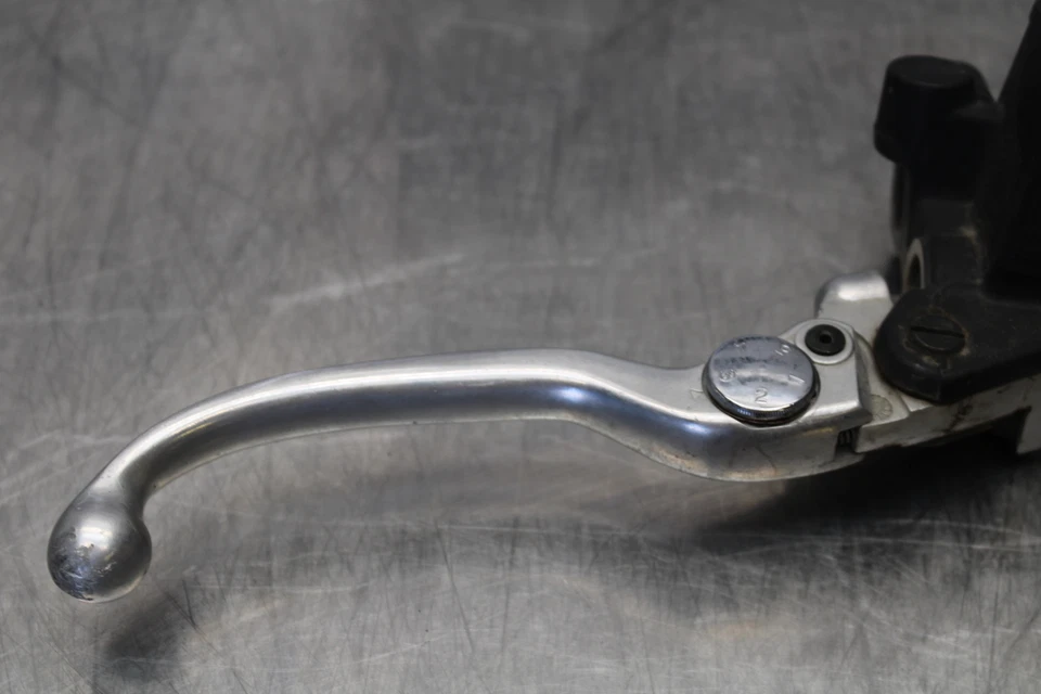 09-15 CILINDRO MAESTRO FRENO DELANTERO YAMAHA FZ6R con PALANCA BB161 Foto 4 de 4