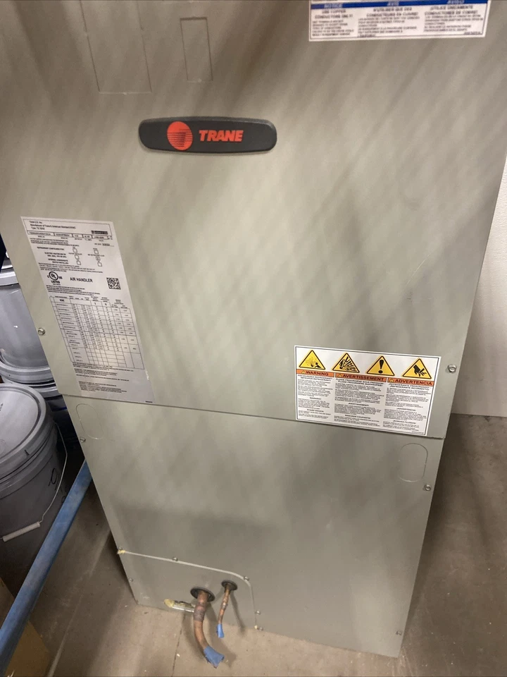 Unidad de 3,5 toneladas Trane TEM4A0C42SCA Foto 2 de 4