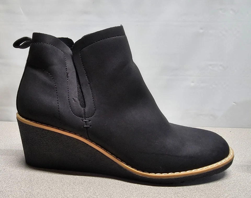 Женские сапоги St John's Bay размер 9,5 черные на танкетке каблуке ботильоны без застежек - Изображение 4 из 4