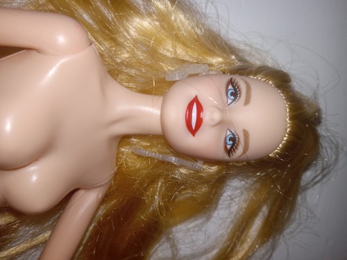 2024 Holiday Blonde Barbie Doll Mattel Nude Model Muse Great For OOAK - Picture 2 of 9