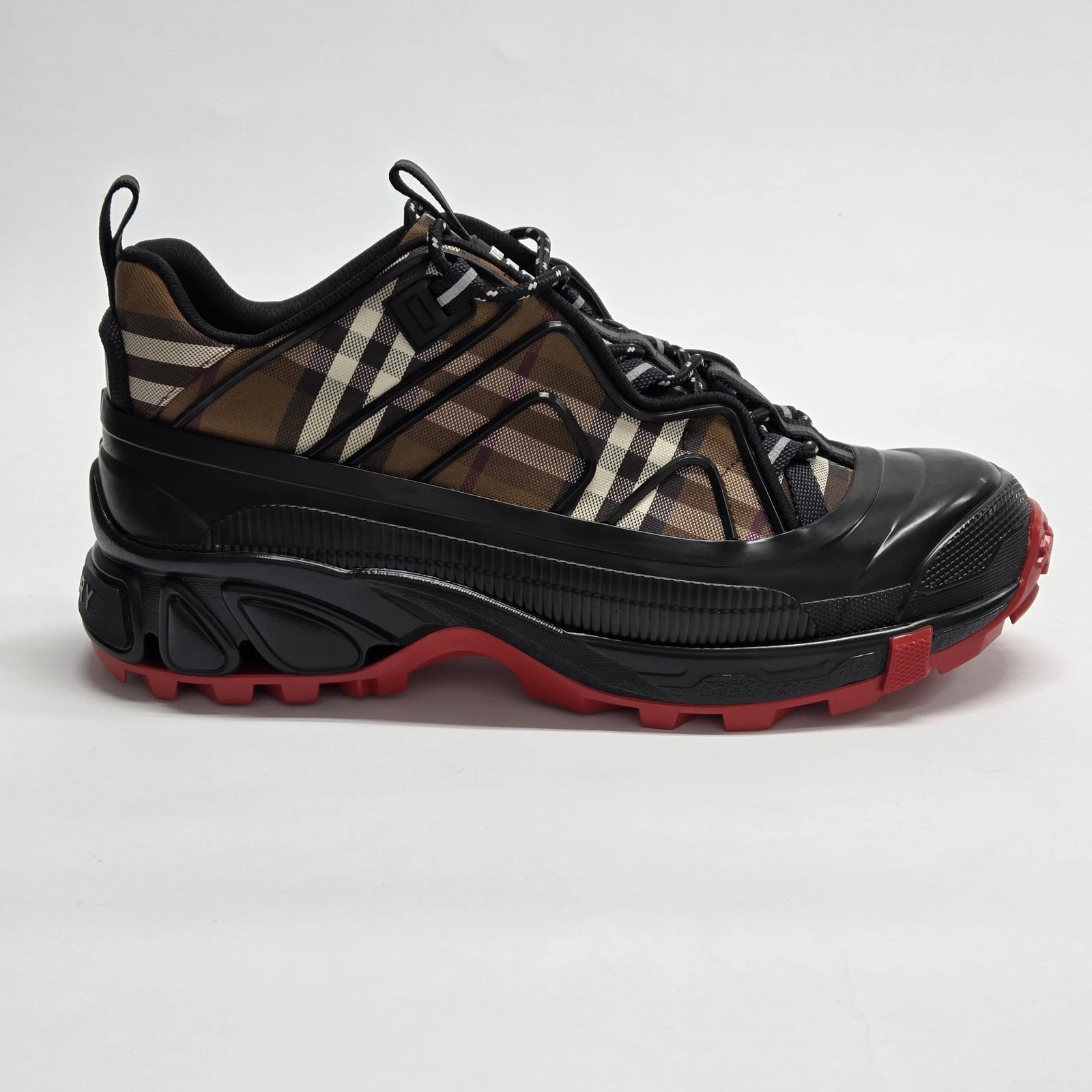 Burberry Arthur Vintage Check Cotton Birch Brown Black Red 80608591 EU41.5 UK7.5