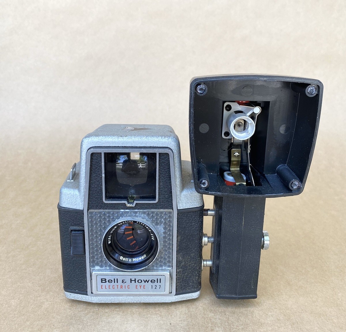 Bell & Howell Electric Eye 127 Box Film Camera w/ Flash