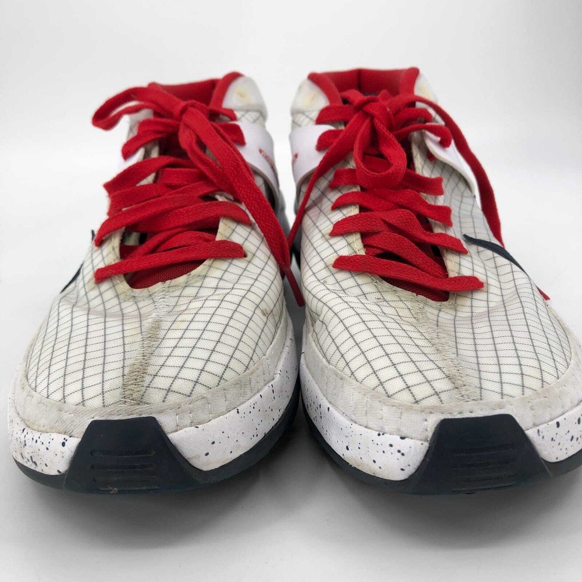 Nike Red & White Striped Athletic Shoes | Stylish Logo  display picture 2