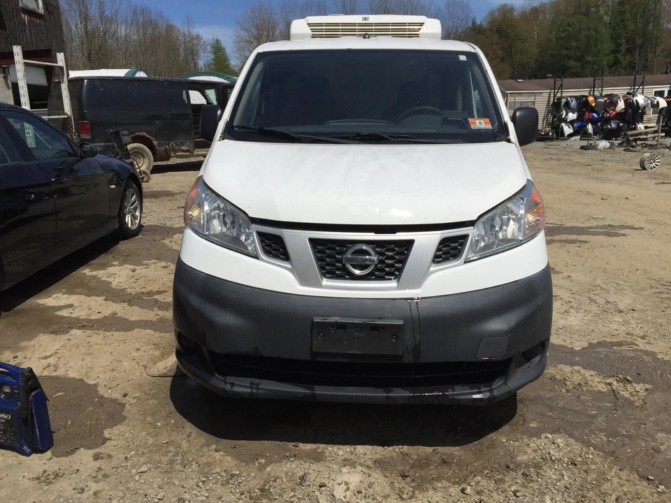13 Nissan NISSAN NV 200 Crossmember Front (cargo Van)2.0lauto Foto 2 de 4