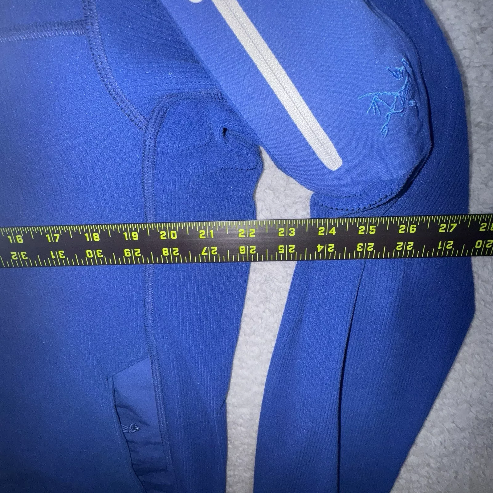 arcteryx full zip fleece hiking activewear backpacking jacket