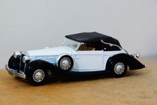 1:43 SCALE SOLIDO 1939 DELAGE D8-120 CONVERTIBLE. Good condition, loose.