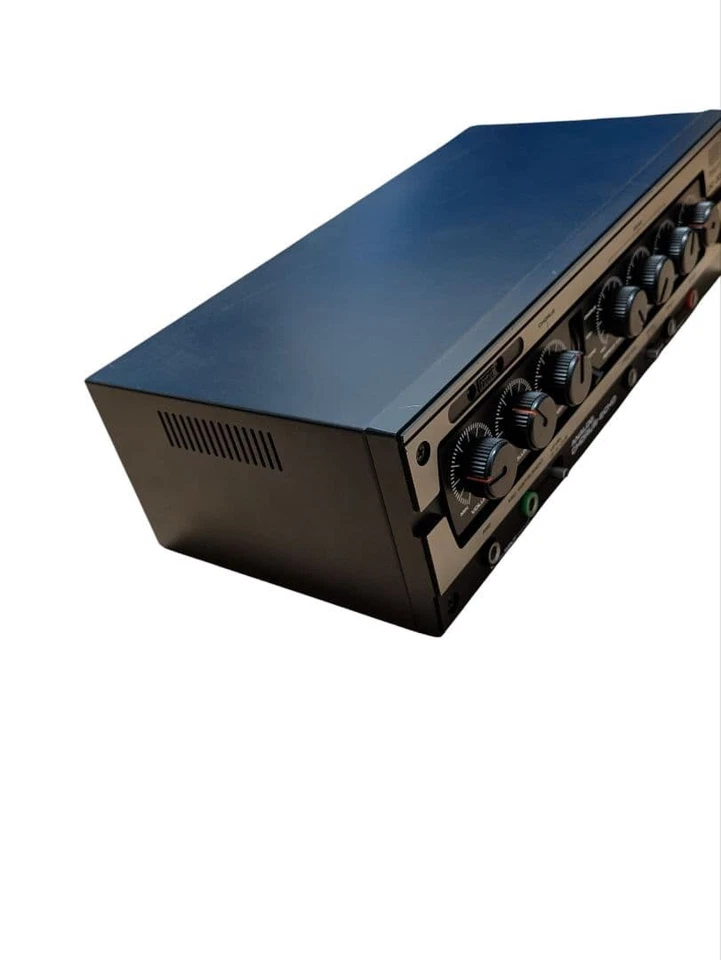 Roland DC-30 Analog Chorus Echo Guitar Effect Rare Japan Vintage - Imagem 2 de 4