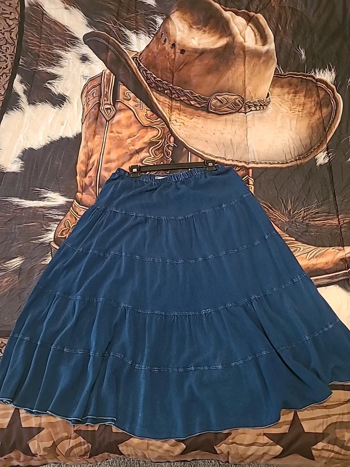 Maxi Falda Denim Pull On Elástica Talla Mediana Studio West Foto 2 de 4