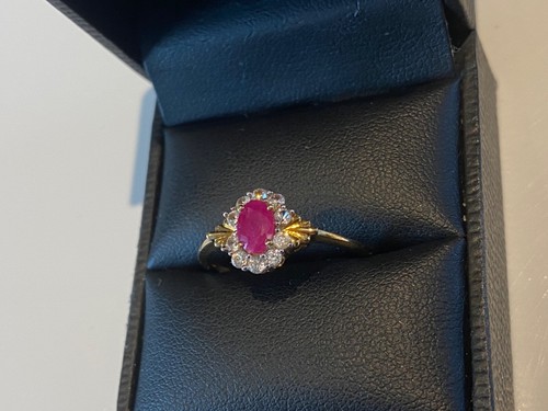 Stunning 9CT GOLD RUBY RING - Imagen 5 de 10