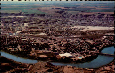 CANADA Drumheller Alberta Aerial View Kanada color Postcard Postkarte ca.~1975