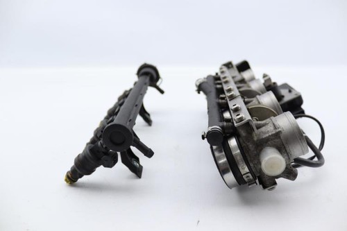 Rampe d'injection pour moto BMW K 1200 LT 1999 à 2003 - Photo 3/9
