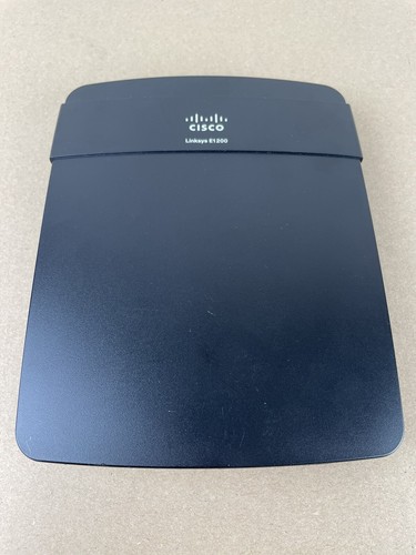 Linksys Cisco E1200 N300 Mbps 4-Port 10/100 Wireless WIFI Router Bundle W/Power