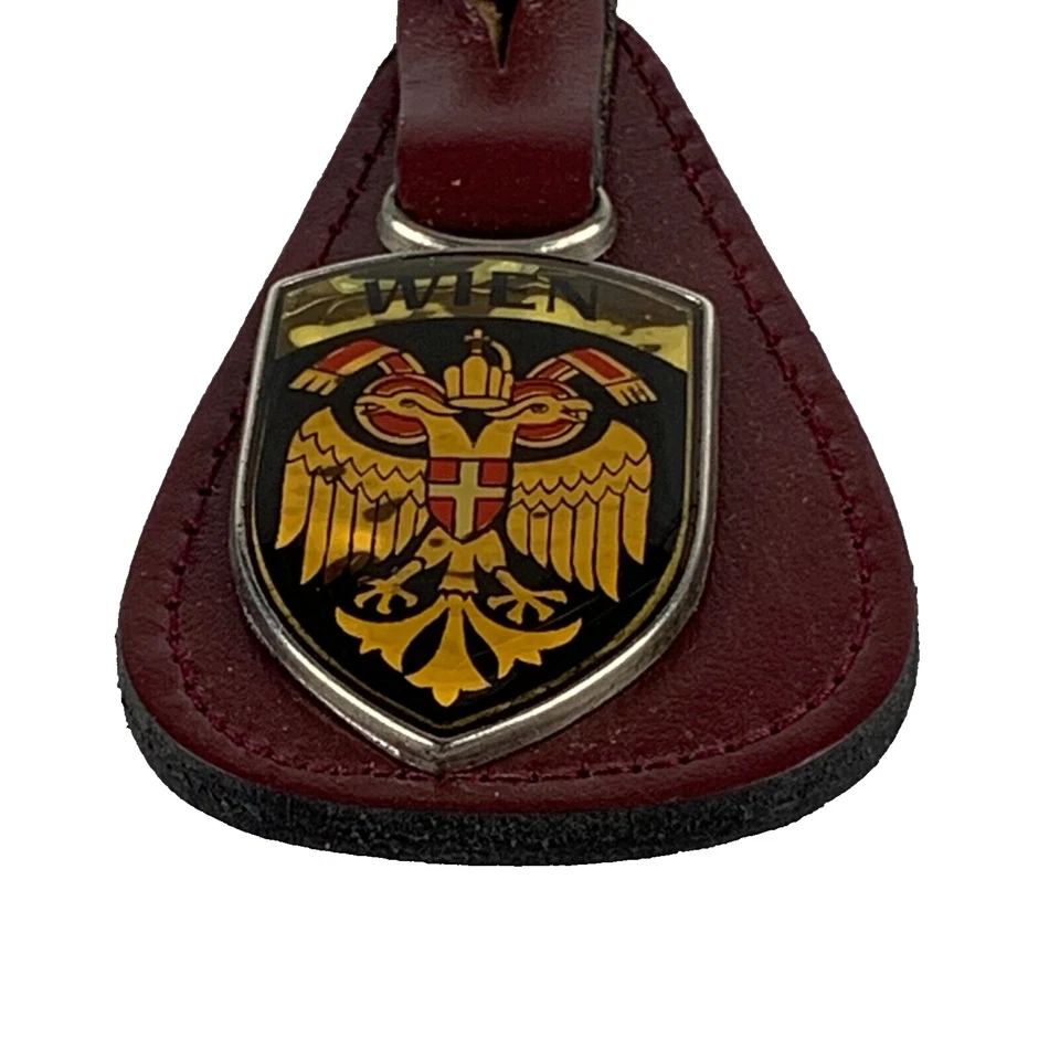 Llavero Wien Family Crest Cuero Esmaltado Vintage A1 Foto 3 de 4