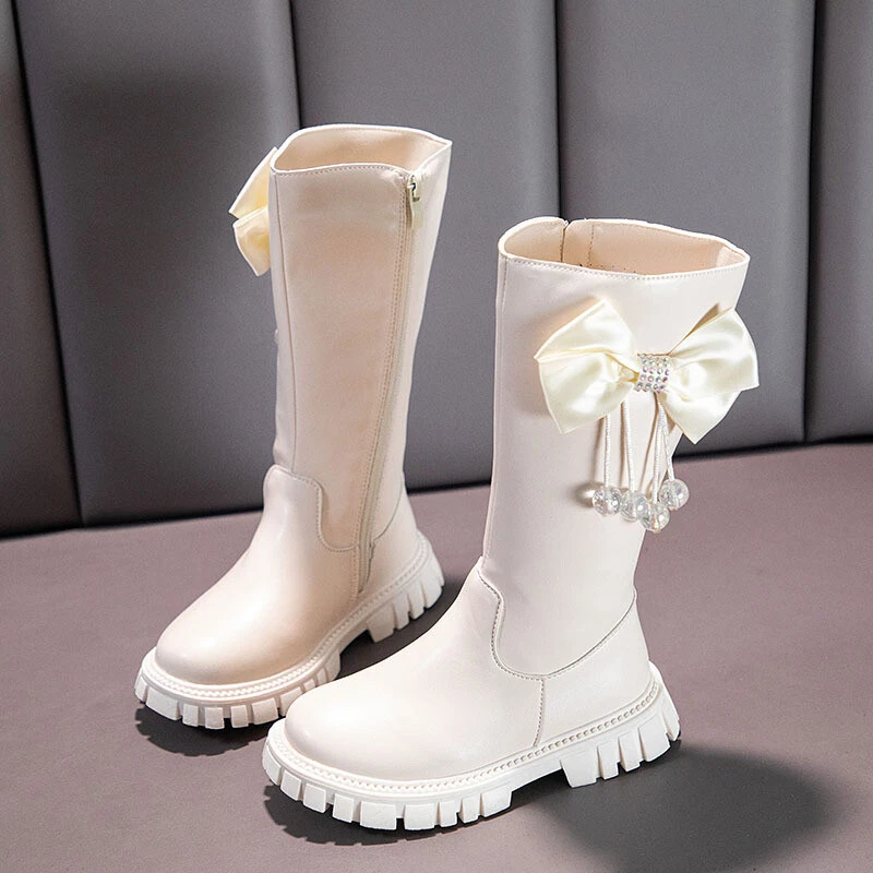 Little girls top white boots