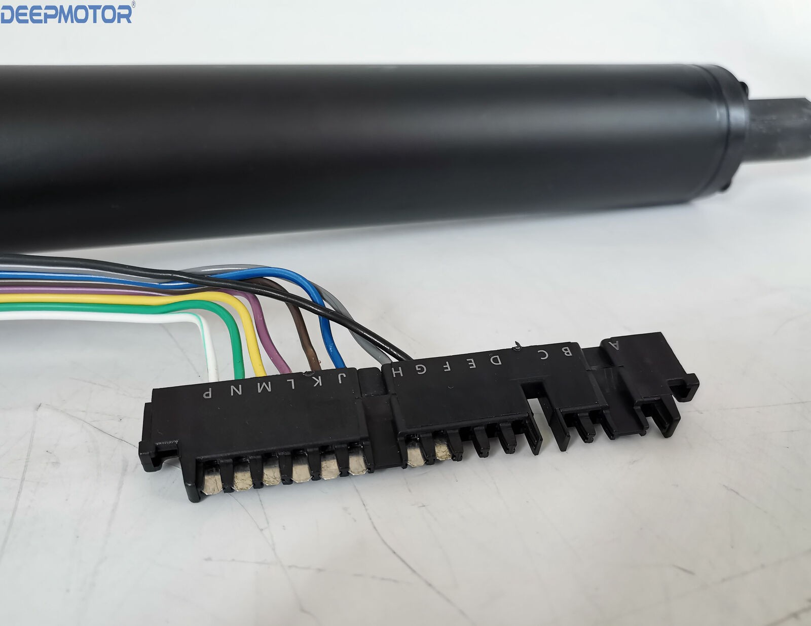 32" GM Steering Column Tilt Manual Trans No Key Universal w/9 Hole adapter Black