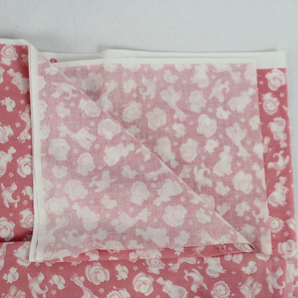 Spring Industries 'Zoobeedoo' Pink Cotton Zoo Animal Fabric 31" x 80" - Image 2 of 4