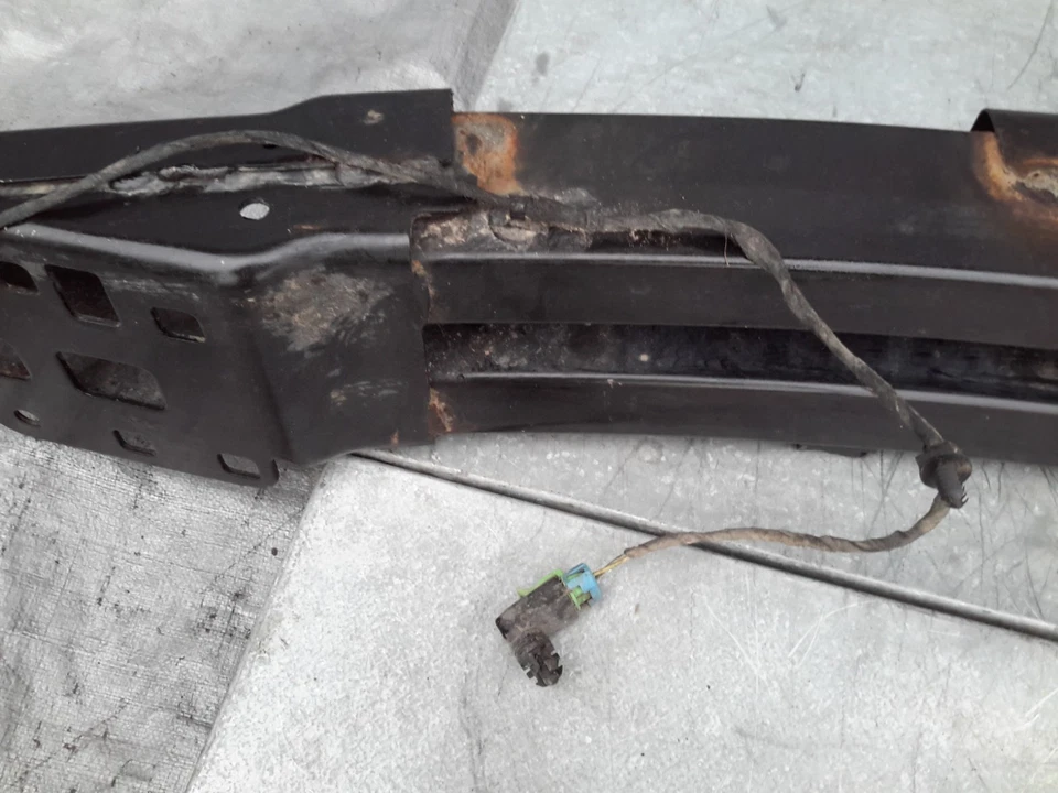 2007-2010 Saturn Outlook Front Bumper Reinforcement Rebar Bar Impact OEM — 第 4/4 张图片