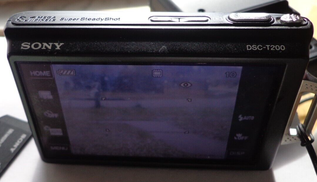 Sony Cyber-shot DSC-T200 8.1MP Digital Camera - Silver for Sony Cyber-shot DSC-T200 8.1MP Digital Camera - Silver for