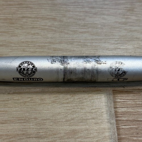 TITEC Enduro HF Mountain Bike Flat Handlebar 25.4mm x 585mm Silver A1 - Picture 3 of 4