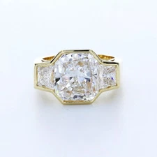 Engagement Ring Vintage 18K Yellow Gold 7.29 Carat Radiant Natural Diamond F VS2