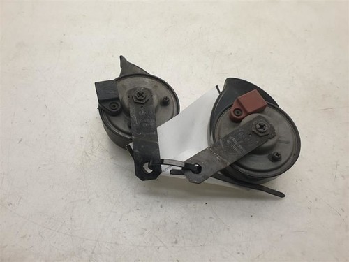 2006 Lexus GS300 Horn Pair - Picture 7 of 12
