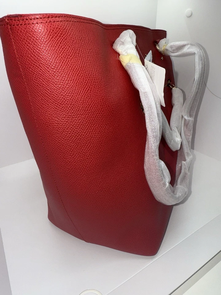 NUEVO CON ETIQUETAS COACH Town Car Bolso de Hombro en Cuero Granulado ROJO 34817 $350 Cartera Foto 2 de 4