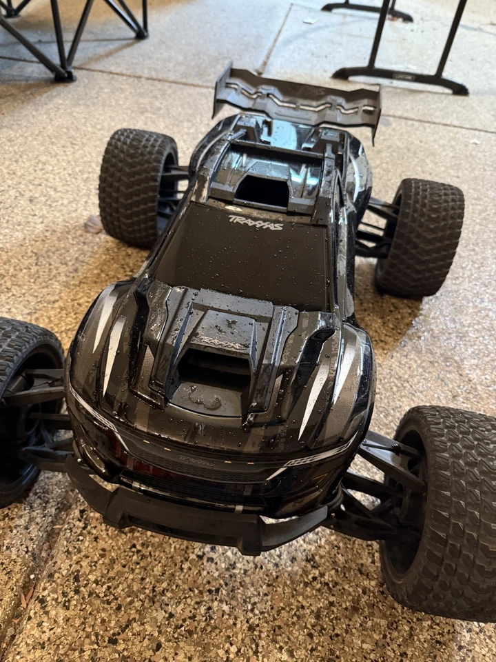 Monster Truck de carreras Traxxas XRT 8S Extreme 4x4 sin escobillas RTR (negro) (se envía lo antes posible) Foto 3 de 4