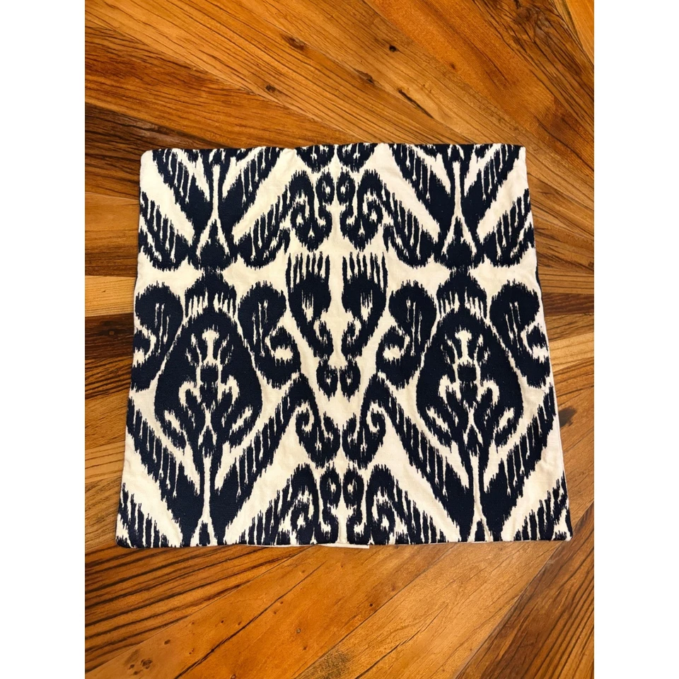 Pottery Barn наволочка комплект 2 Ikat темно-синий кремовый хлопок кнопка застежки 18 x 18 - Изображение 2 из 4