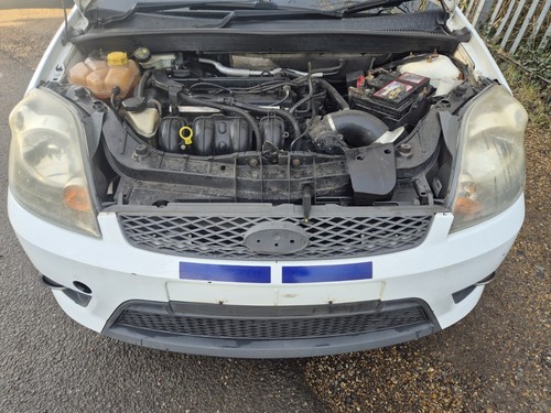Ford Fiesta ST 150 mk6 FROZEN WHITE BREAKING SPARES 2002-2008 WIPER STRIPES - Picture 21 of 24
