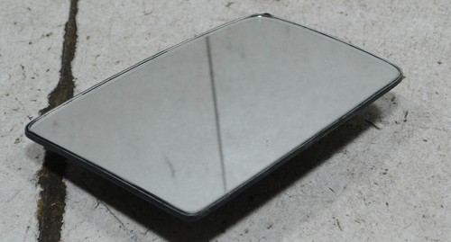 OPEL Kadett E Stufenheck 1987 Glas für Aussen Spiegel vorne RECHTS #135404-H270