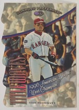 1998 Donruss Preferred - Titile Waves - Ivan Rodriguez - #15 - Texas Rangers - N