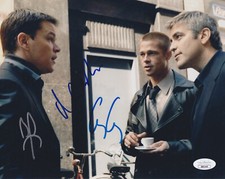 Brad Pitt, Matt Damon & George Clooney (Oceans 12) cast signed 8x10 JSA