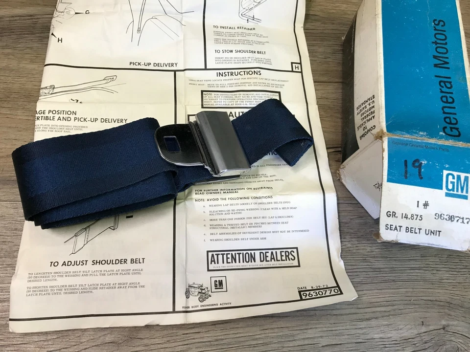 Pontiac Olds 1972 Buick Cadillac Chevrolet Nos GM CINTURÓN DE HOMBRO (azul) 9630717  Foto 2 de 4