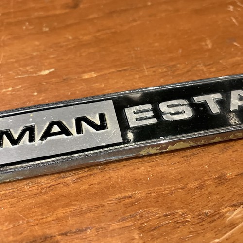 Insignia de coche Mini Clubman Estate. Usado. - Imagen 4 de 8