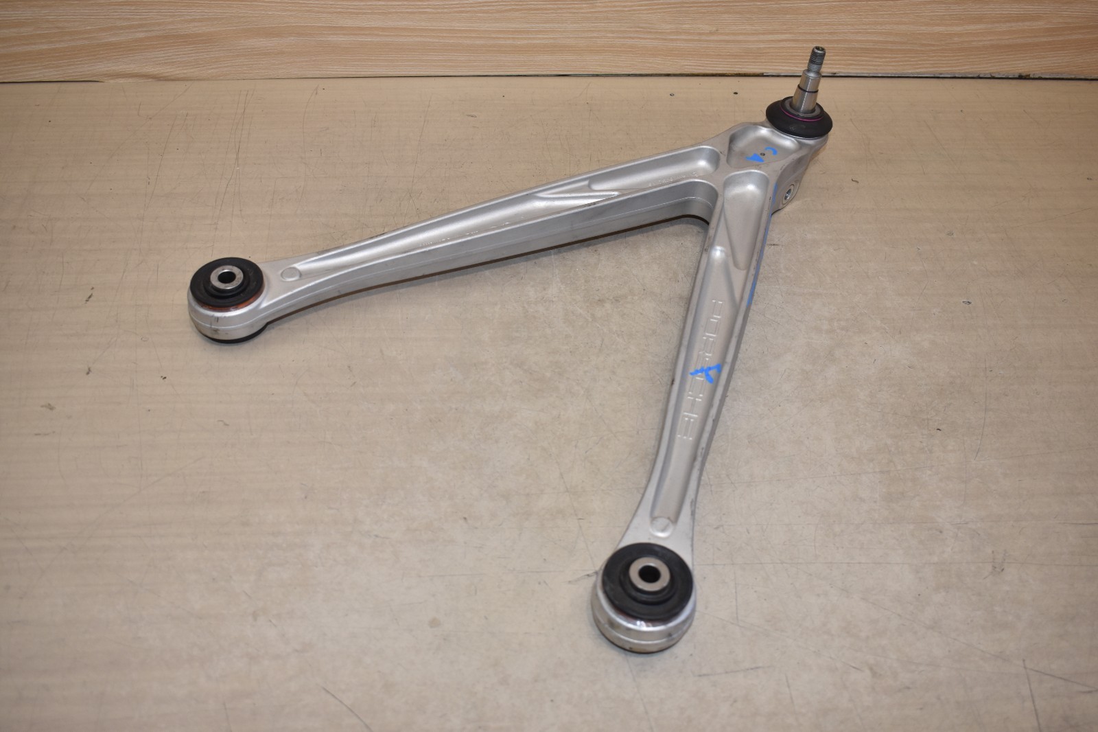 2015 PORSCHE 918 SPYDER FRONT SUSPENSION LOWER CONTROL ARM GENUINE # 91834105301
