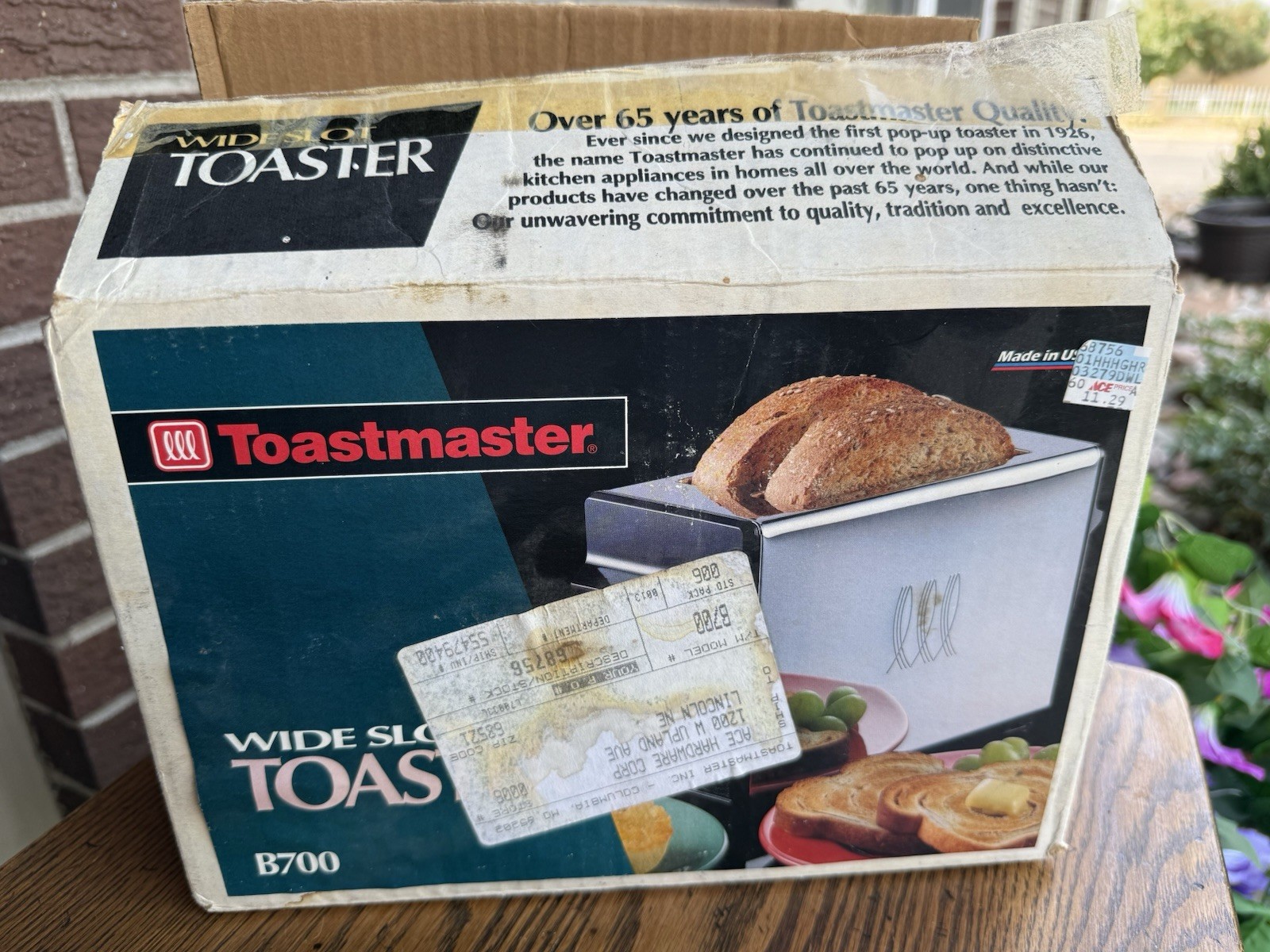 Vintage TOASTMASTER B700 Wide-Slot GHOSTBUSTERS 2 Dancing Toaster Chrome USA