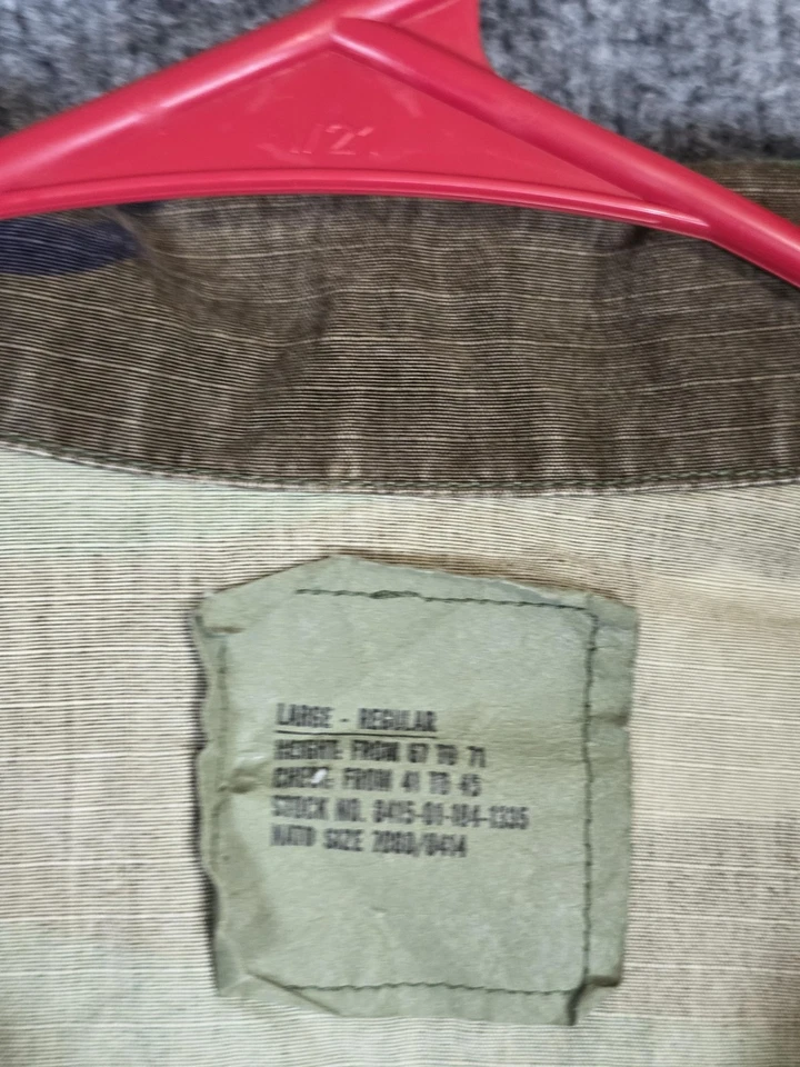 Chaqueta BDU VINTAGE American Apparel Para Hombres Grande Bosque Camuflaje Parche Aerotransportado Años 80 Foto 2 de 4