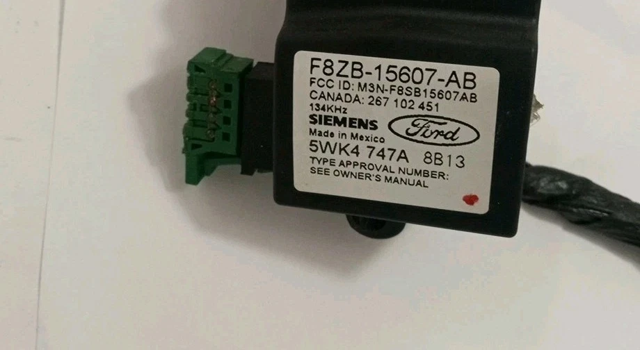 F8ZB-15607-AB 1997-1998 FORD MUSTANG ANTIRROBO PATS TRANSCEPTOR FABRICANTE DE EQUIPOS ORIGINALES  Foto 2 de 4