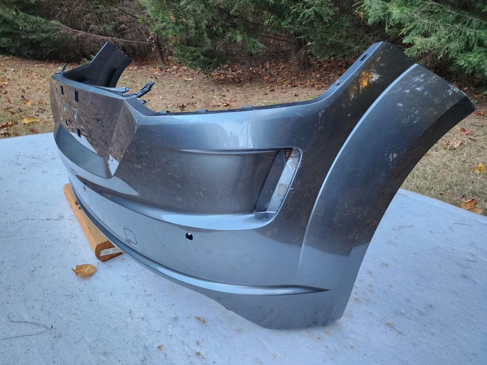 2019 2020 2021 AUDI TT S LINE TAMPA DE PARA-CHOQUE TRASEIRO 8S0807511J FABRICANTE DE EQUIPAMENTO ORIGINAL. SEM FRETE.  - Imagem 3 de 4