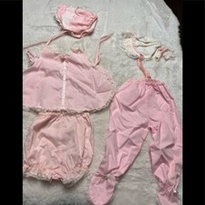 Vintage bonnet and clothes size 3/6 months