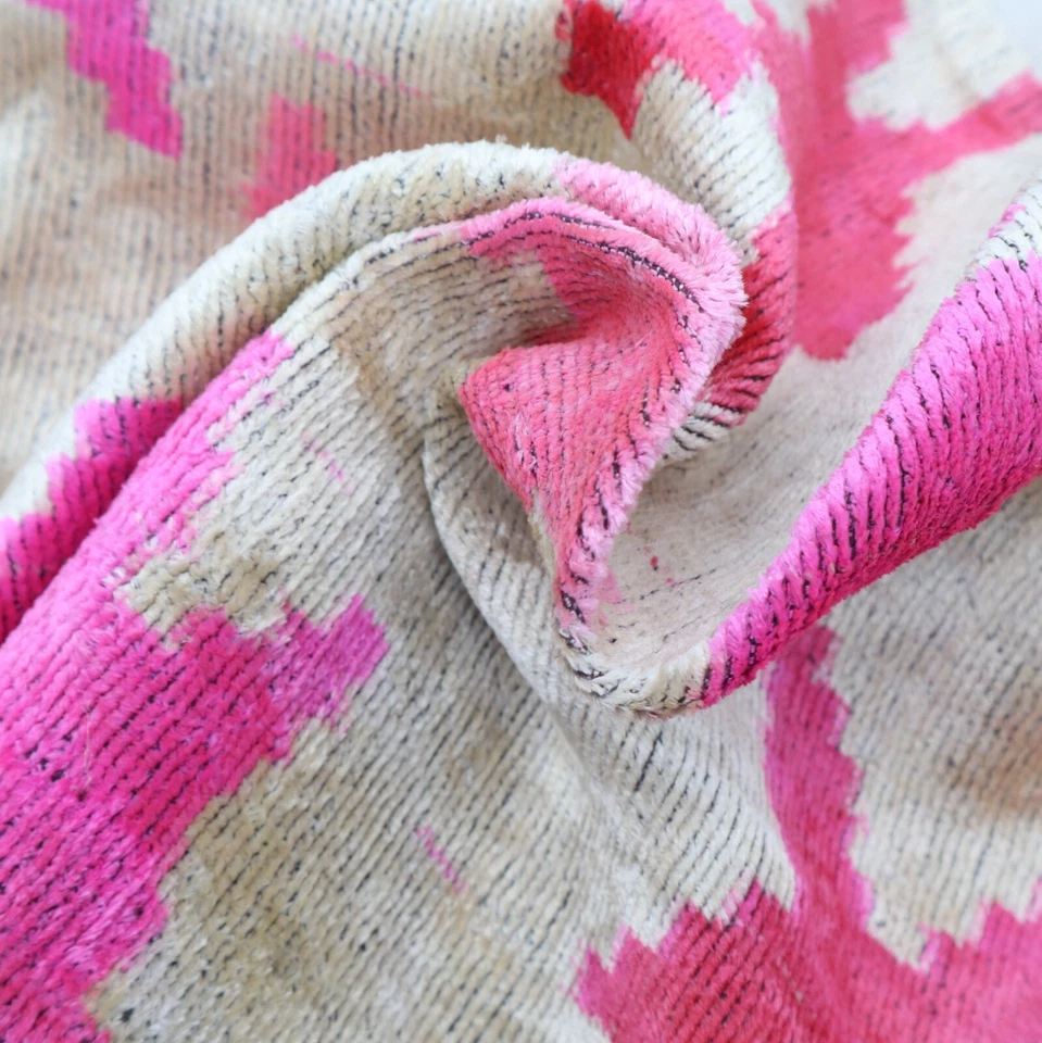 Almohada de inserción de plumas de terciopelo cuadrado rosa hecha a mano 16 x 16 pulgadas (40 x 40 cm) Foto 3 de 4