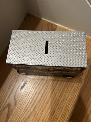 スナップオン ツールワゴン　1/8 TOOLWAGON Die cast 貯金箱 スナップオン ツールワゴン 1/8 TOOLWAGON Die cast 貯金箱 - メルカリ