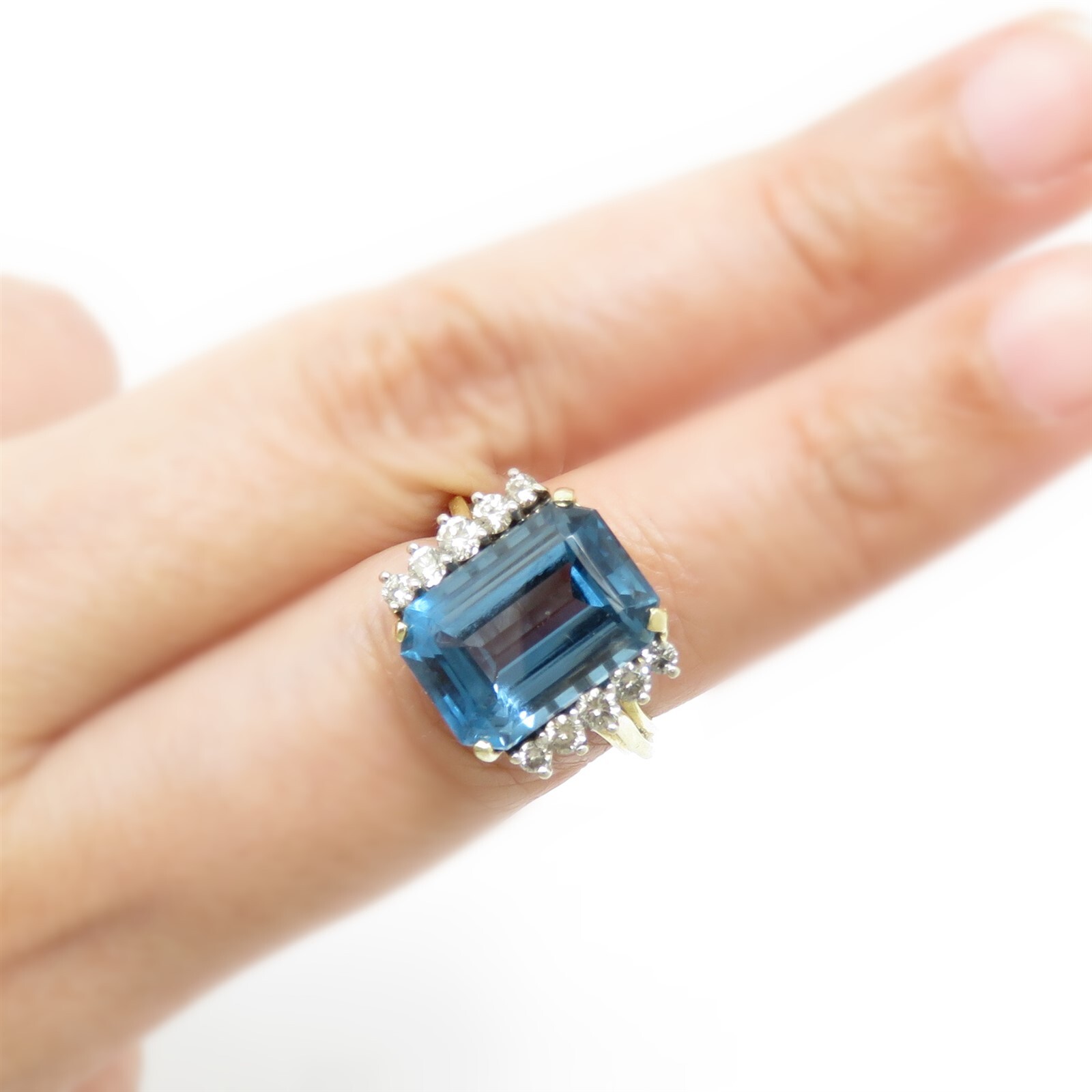 NYJEWEL 14k Yellow Gold Large Blue Spinel & Diamo… - image 6